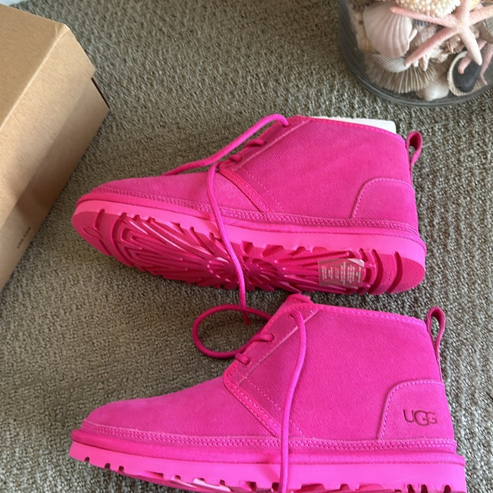 Brand New! Ugg Lace Up 9 - Picture 4 of 5